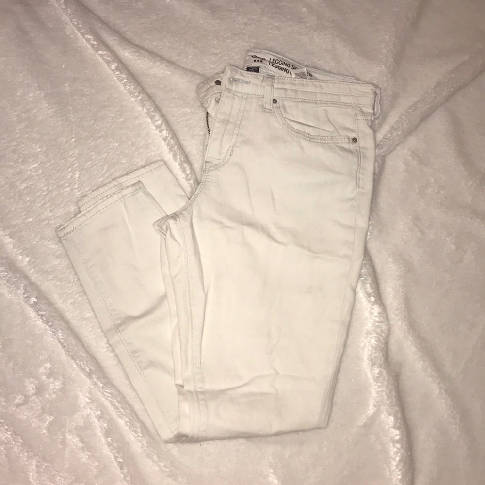 Near white leggings skimmer